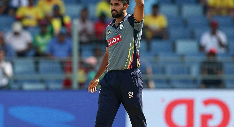 The Real Game Behind Pakistan's Pink Jersey: Cause Marketing, Small Samples and England's Death-Bowling Problem