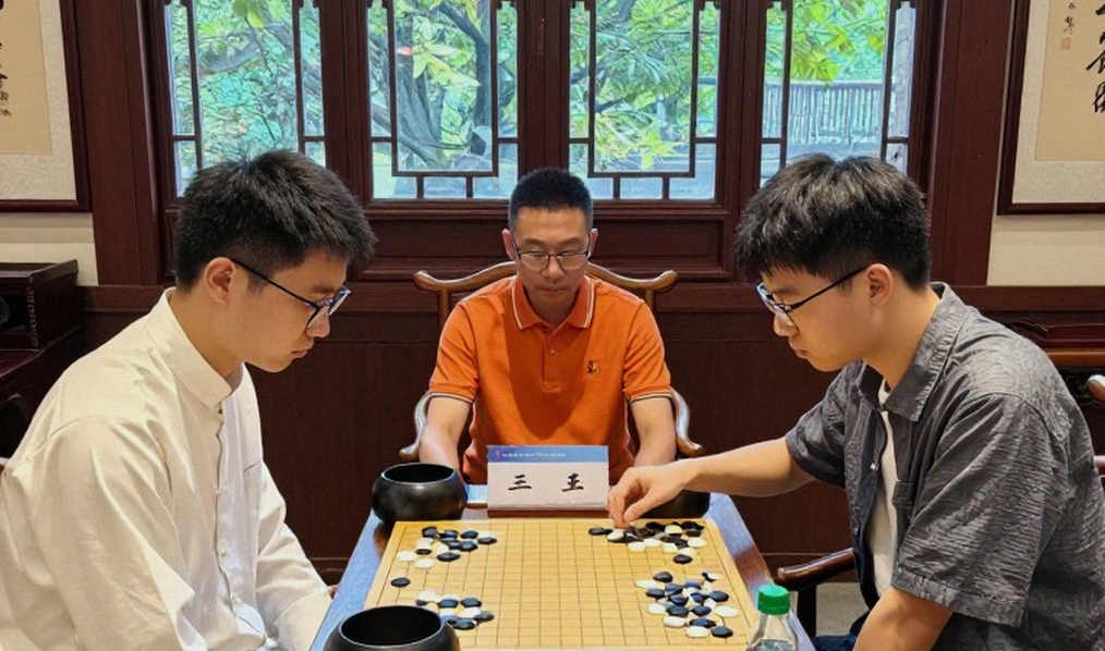 तीन में से चार: FIDE सर्वे का 75% और उसका गायब भाजक